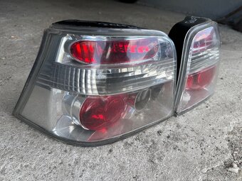 Zadní světla VW GOLF 4 chrom - 2