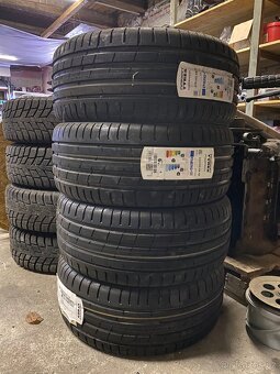 NOVÉ gumy NOKIAN 225/40 R18 - 2