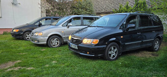 3x Hyundai Trajet 2.0 crdi, vše 7 míst - 2