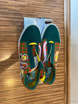 Vans x The Simpsons Moe’s Old Skool - 2