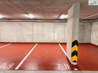 Pronájem garážového stání, 13 m², Zimova, Praha 4 - 2