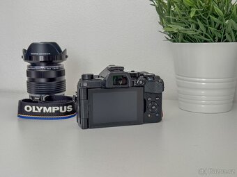 Olympus OM-D E-M5 Mark III - 2