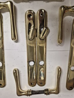 Mosazné kliky a kování - 2