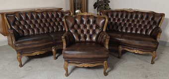Luxus, kožená Chesterfield sedací souprava 2+2+1. TOP - 2