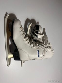 Dívčí lední brusle FREESPORT - vel. 32 lok. Prostějov - 2