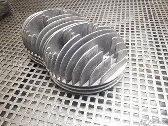 Uloženkové nepoužité hlavy Jawa 350 Ogar 12 - 2