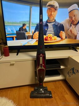 HOOVER TYČOVÝ VYSAVÁ 2v 1 - 2