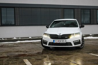 Škoda Octavia Combi 2.0 TDI RS DSG 4x4 - 2