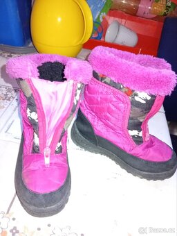 Holinky a teple boty - 2