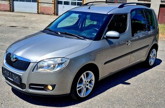 ROOMSTER 1.6i Elegance TIPTRONIC. - 2