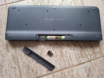 Bezdrátová klávesnica s touchpadem Logitech K400 Plus + USB - 2