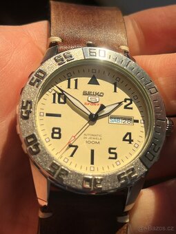 Seiko 5 Sports / béžový ciferník - 2
