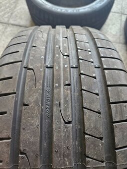 235/45 R17 - 2