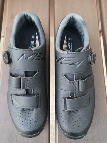 Tretry SHIMANO SH-ME400ML Black - 2