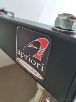 Držák na boxovací pytel Apriori - 2