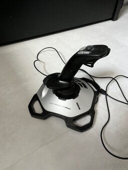 Logitech xtreme 3D pro - 2