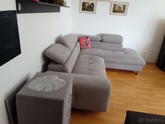 Prodám rohovou rozkládací pohovku s úložným prostorem - 2