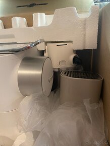 Espresso De'Longhi Nespresso Gran Lattissima EN650.W bílé - 2