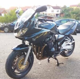 Suzuki Bandit 1200S - 2