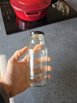 Prodám skleněné láhve 300 ml s víčkem - 2