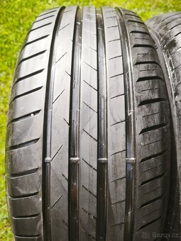 2 letní pneumatiky Vredestein 215/60/16  6mm  2023 - 2