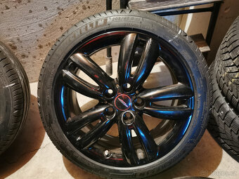 MINI Cooper JCW - orig. 17" alu s novými pneu DOT 24 - 2