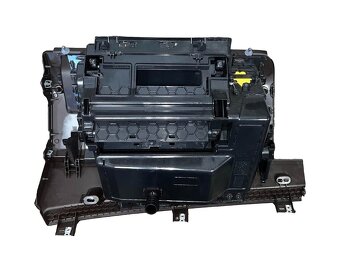 Kastlík palubní desky 7P1857122A VW Touareg 7P FL r.v. 2016 - 2