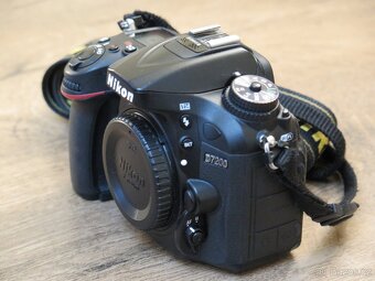 Nikon D7200 tělo - 2