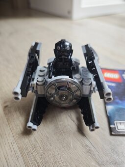 LEGO® Star Wars™ 75031 TIE Interceptor - 2