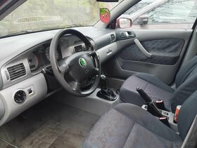 Škoda Octavia 1.6 55kw na díly - 2