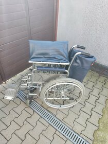 Prodám mechanický invalidní zesílený vozík - 2