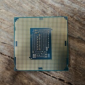 Intel Core i7-9700KF - socket 1151, Coffee Lake - 2