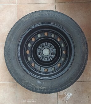 Kola,s p.letni,5-114,3mm R15/6J-vhod.na více značek aut- - 2