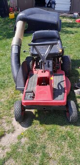 Zahradni traktor / rider - 2