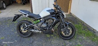 Kawasaki ER6N - 2