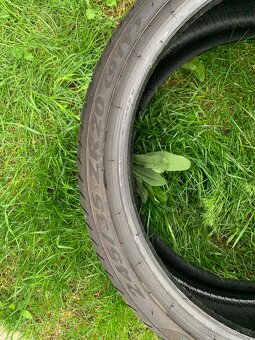 2× letní pneu Pirelli 245/35 R20 (91Y), DOT 1222 - 2