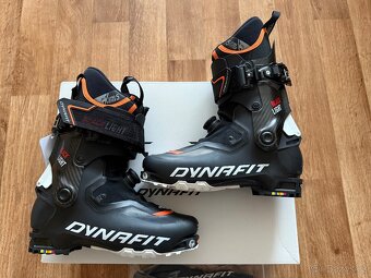Dynafit Blacklight Carbon 42 /42.5 a 44 nové top boty - 2