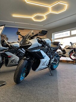 Cfmoto 675 SR-R ihned k odběru - 2