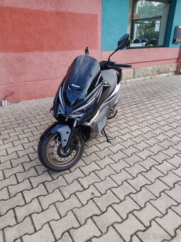 MALAGITI Madison 125 ABS TORO BLACK - 2