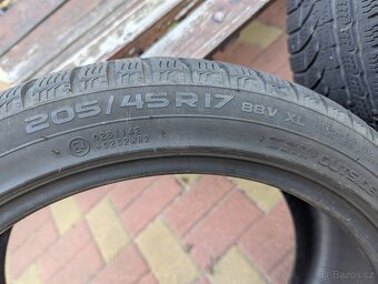 Nokian WR A4 XL 205/45 R17 88V - 2