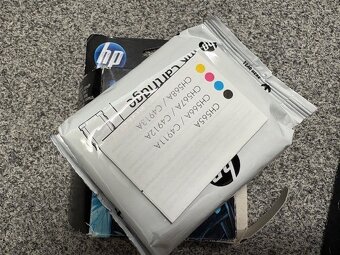 inkoust HP 82 / C4913A - mám 2ks expirace 2022 a 2019 - 2