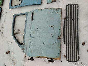 Škoda 1202 STW - díly karoserie na renovaci - 2
