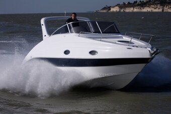 Nová loď na prodej SPORT CRUISER 24 / 7,5 metru - 2