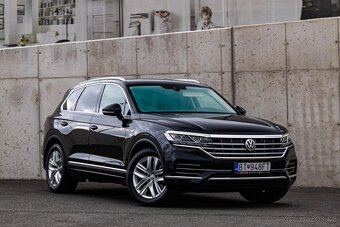 Volkswagen Touareg 3.0 TDI / TOP STAV / Night VIsion / Masáž - 2