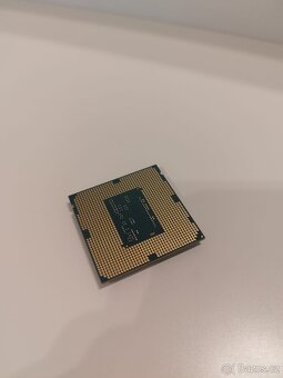 Intel Core i5-4590 - 2