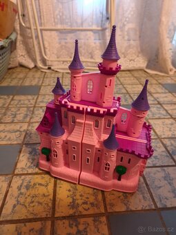 Dívčí hračky - 2