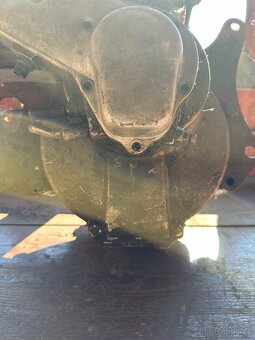 Ariel 550 SV - motor - 2