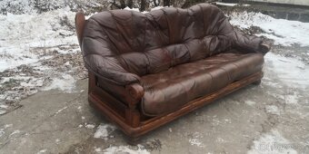 Kožená trojsedačka s masivním dřevem - 2
