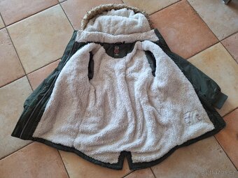 Dívčí zimní bunda č.116 - 2