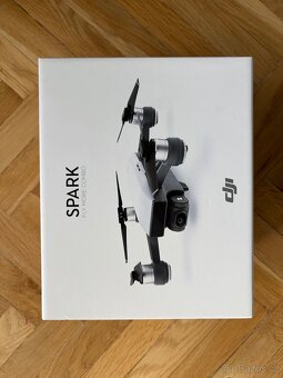 Dron DJI SPARK FLY MORE COMBO - 3 baterka - 2